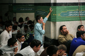 وداع با پیکرهای دو شهید گمنام دفاع مقدس در مراسم معنوی اعتکاف جوانان مشهد
