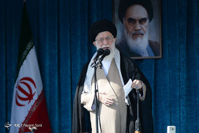 اقامه نماز عید فطر به امامت مقام معظم رهبری در مصلی تهران