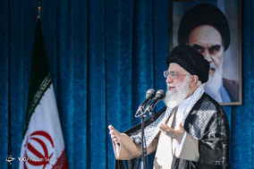 اقامه نماز عید فطر به امامت مقام معظم رهبری در مصلی تهران