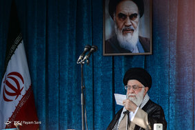 اقامه نماز عید فطر به امامت مقام معظم رهبری در مصلی تهران