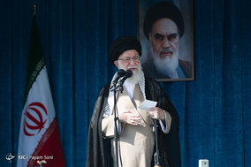 اقامه نماز عید فطر به امامت مقام معظم رهبری در مصلی تهران