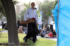 اقامه نماز عید فطر در کرمانشاه