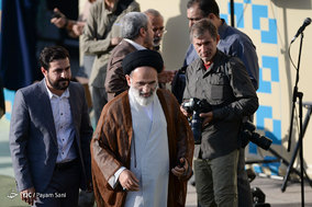 اقامه نماز عید فطر به امامت مقام معظم رهبری در مصلی تهران-2