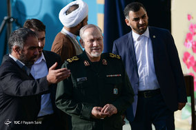 اقامه نماز عید فطر به امامت مقام معظم رهبری در مصلی تهران-2