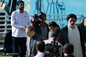 اقامه نماز عید فطر به امامت مقام معظم رهبری در مصلی تهران-2