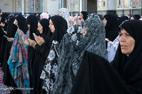 اقامه نماز عید فطر در حرم امام رضا (ع) - مشهد