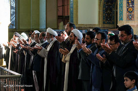 اقامه نماز عید فطر در حرم امام رضا (ع) - مشهد