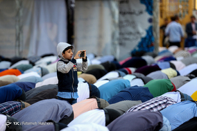 اقامه نماز عید فطر در امامزاده صالح تجریش