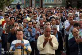 اقامه نماز عید فطر در امامزاده صالح تجریش