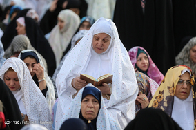 اقامه نماز عید فطر در امامزاده صالح تجریش