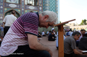 اقامه نماز عید فطر در امامزاده صالح تجریش