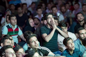 تماشا و شادی مردم همدان پس از پیروزی تیم ملی فوتبال مقابل مراکش