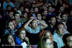 تماشا و شادی مردم همدان پس از پیروزی تیم ملی فوتبال مقابل مراکش