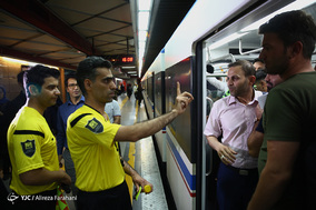 تب جام جهانی در مترو تهران