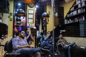 تماشای بازی ایران و اسپانیا در سطح شهر مشهد