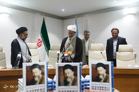 رونمایی از کتاب زندگی و زمانه آیت‌الله سیدمحمد حسینی بهشتی