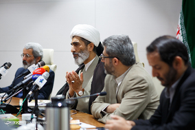 رونمایی از کتاب زندگی و زمانه آیت‌الله سیدمحمد حسینی بهشتی