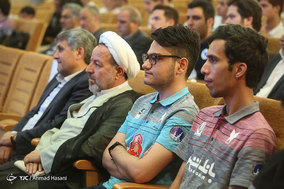 مراسم اهداء کاپ ها و مدال های کاروان ربوکاپ دانشگاه آزاد اسلامی به آستان قدس رضوی