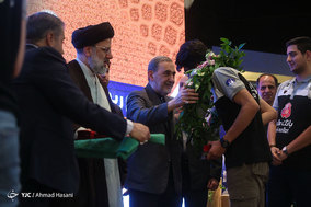 مراسم اهداء کاپ ها و مدال های کاروان ربوکاپ دانشگاه آزاد اسلامی به آستان قدس رضوی