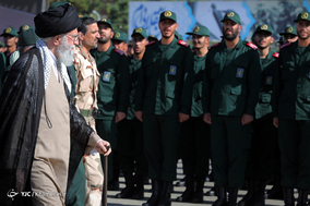 مراسم دانش‌آموختگی دانشجویان دانشگاه افسری و تربیت پاسداری امام حسین (ع) با حضور فرمانده کل‌ قوا