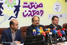 نشست خبری وزیر صنعت، معدن و تجارت