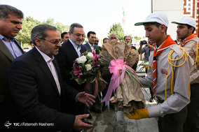 کنگره پرسش مهر رئیس جمهوری