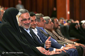کنگره پرسش مهر رئیس جمهوری