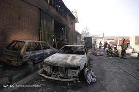 آتش سوزی در کارخانه رنگ