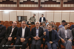 بازدید شهردار تهران از مرکز پرسیس‌ژن و کسب و کار نوین
