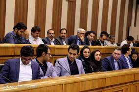 دیدار وزیر ارتباطات با نخبگان استان فارس