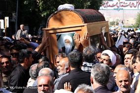 تشییع پیکر مطهر آیت الله محمد رضا حدائق در شیراز