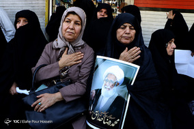تشییع پیکر مطهر آیت الله محمد رضا حدائق در شیراز