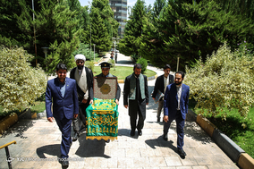 بازدید کاروان «زیر سایه خورشید» از باشگاه خبرنگاران جوان