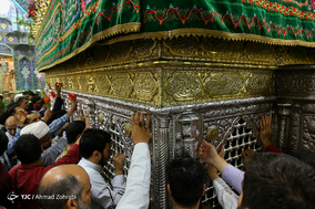 آغاز جشن های دهه کرامت در حرم حضرت معصومه(س)