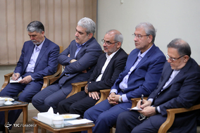 دیدار رئیس‌جمهور و اعضای هیئت دولت با رهبر معظم انقلاب