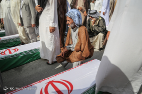 ورود پیکر مطهر ۷۵ شهید دفاع مقدس از مرز شلمچه