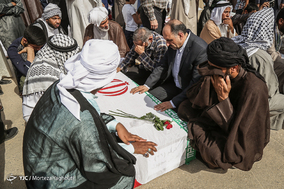 ورود پیکر مطهر ۷۵ شهید دفاع مقدس از مرز شلمچه