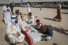 ورود پیکر مطهر ۷۵ شهید دفاع مقدس از مرز شلمچه