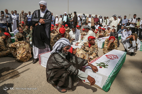 ورود پیکر مطهر ۷۵ شهید دفاع مقدس از مرز شلمچه
