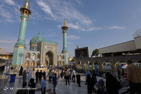 آئین تعویض پرچم گنبد امامزاده صالح(ع)