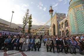 آئین تعویض پرچم گنبد امامزاده صالح(ع)