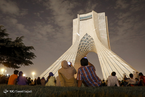 ویدیو مپینگ بر روی برج آزادی