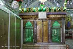 امامزاده سید تاج الدین غریب (ع)