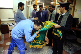 بازدید کاروان «زیر سایه خورشید» از باشگاه خبرنگاران جوان