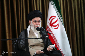 دیدار وزیر و مسئولان وزارت امور خارجه، سفیران و روسای نمایندگی‌های ایران در خارج از کشور با رهبر انقلاب اسلامی