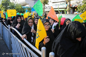گلباران حرم مطهر امام رضا (ع)