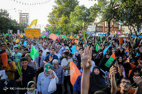 گلباران حرم مطهر امام رضا (ع)