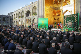 مراسم تعویض پرچم گنبد و پوشش ضریح حرم مطهر رضوی