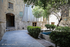 بازدید از خانه تاریخی ملک