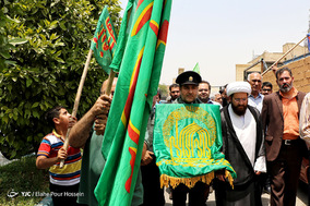کاروان زیر سایه خورشید در شیراز